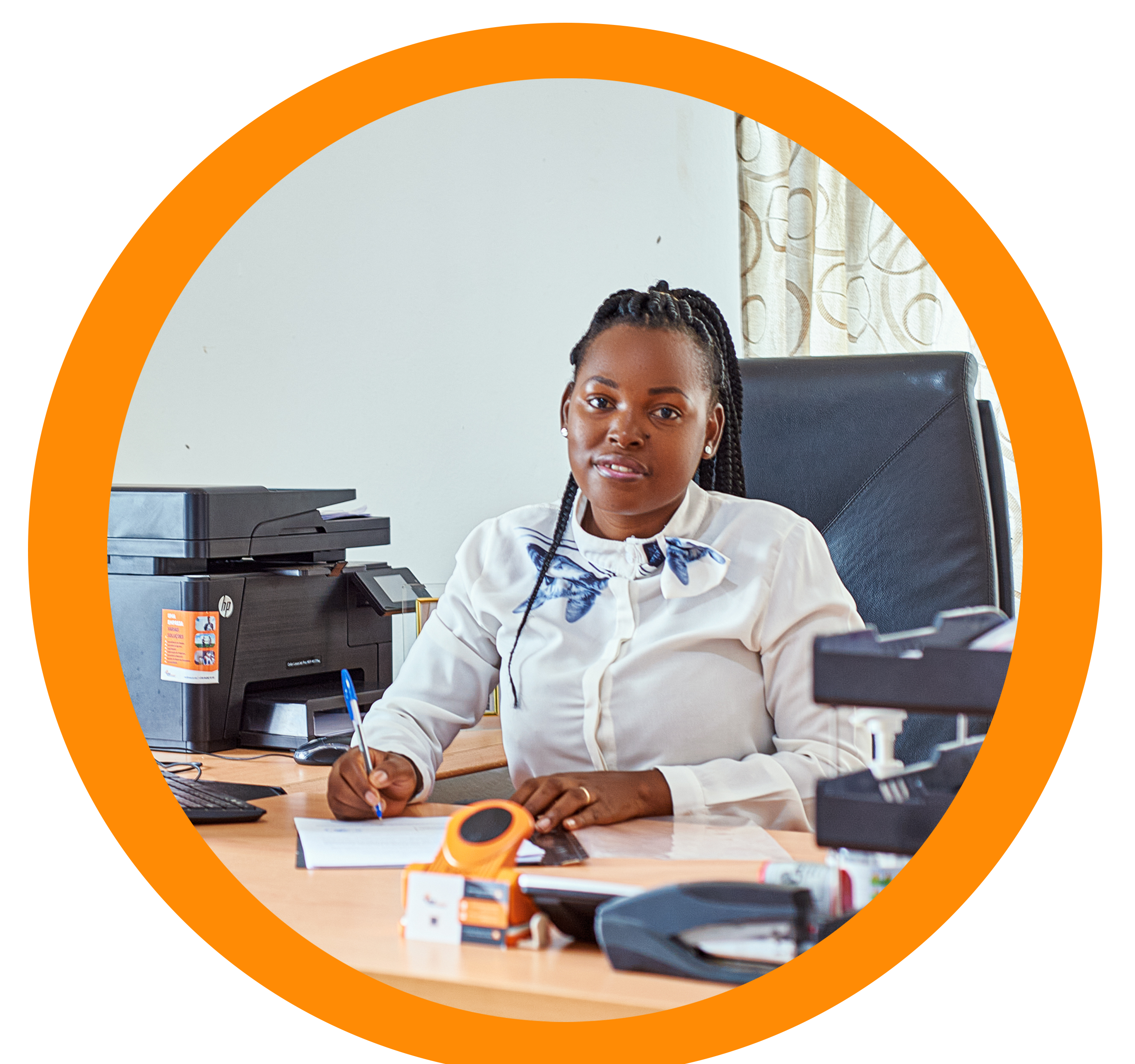 Equipe RAV GROUP trabalhando em soluções digitais